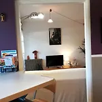 Cosy F1 Avec Grande Terrasse A 2 Pas Du Tramway Daire *