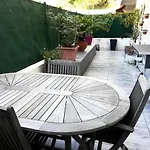Cosy F1 Avec Grande Terrasse A 2 Pas Du Tramway Daire *