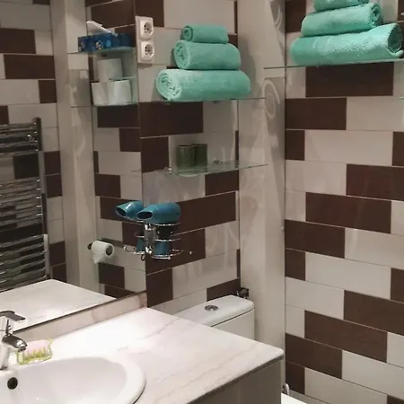 Appartement Cosy F1 Avec Grande Terrasse A 2 Pas Du Tramway *